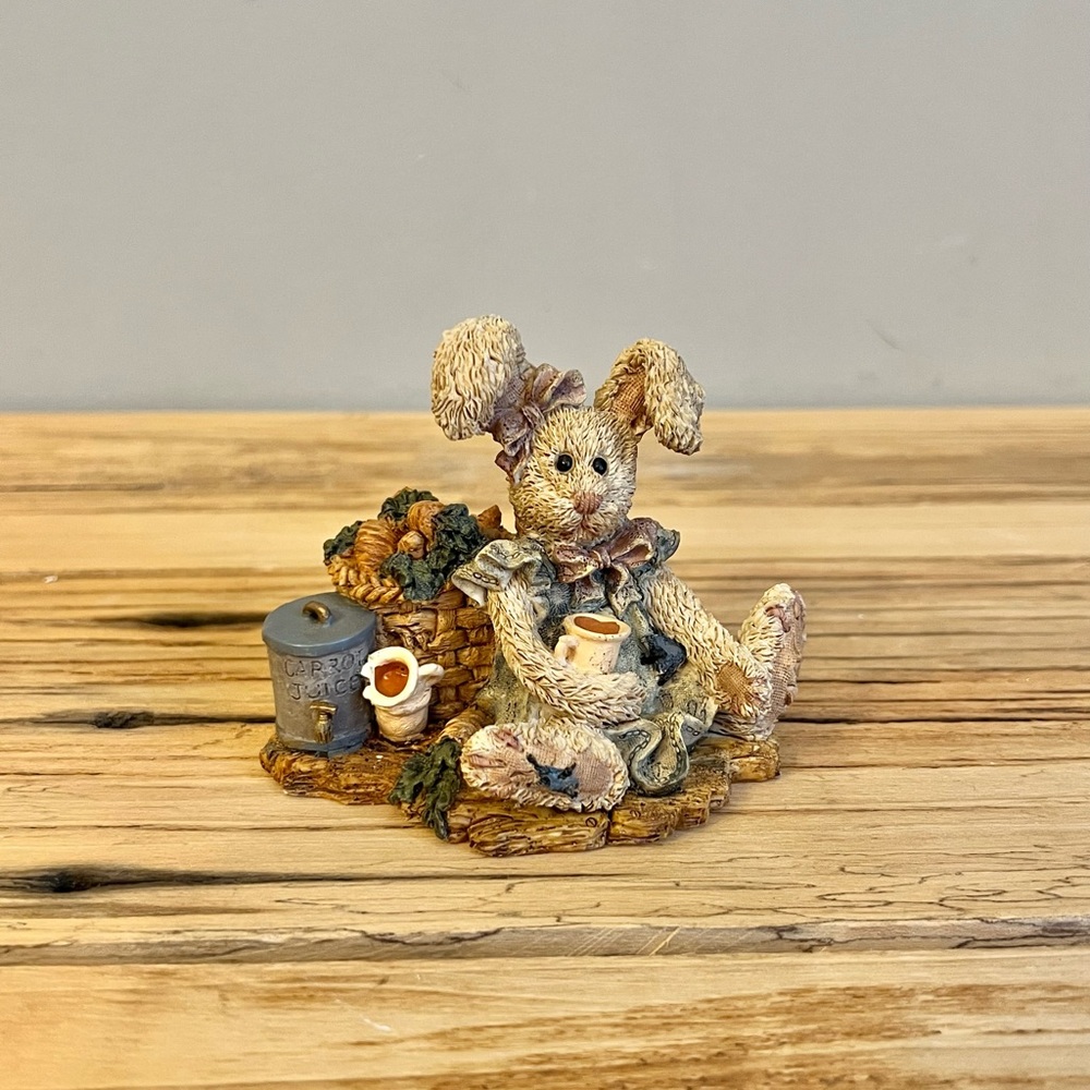 Boyds Bears 1994 Amelia's Enterprise Carrot Juice Style #2258